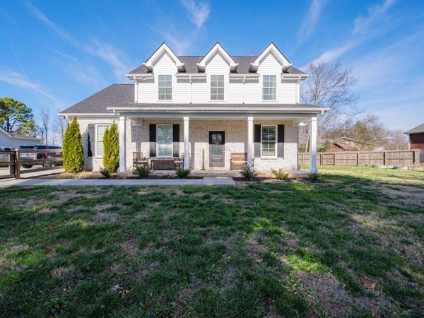 2363 Irby Ln, Murfreesboro, TN 37127