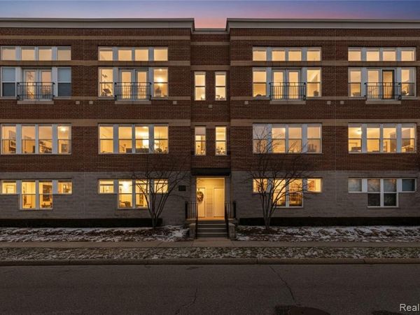 72 Clinton Street, Mt. Clemens, MI 48043