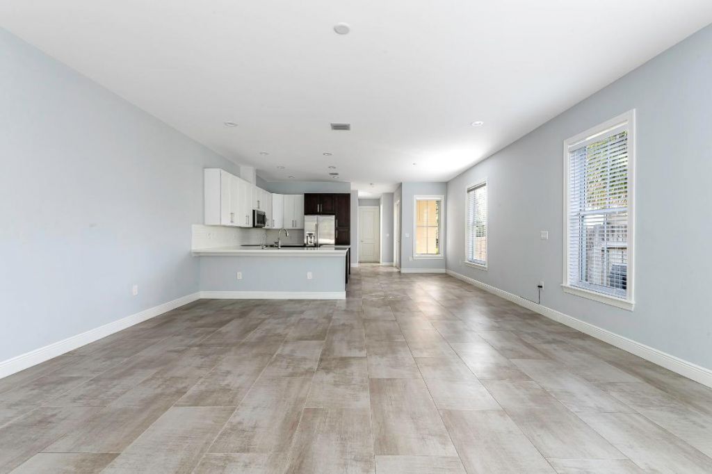 1031 NE 13th Avenue, Fort Lauderdale, FL 33304 Photo