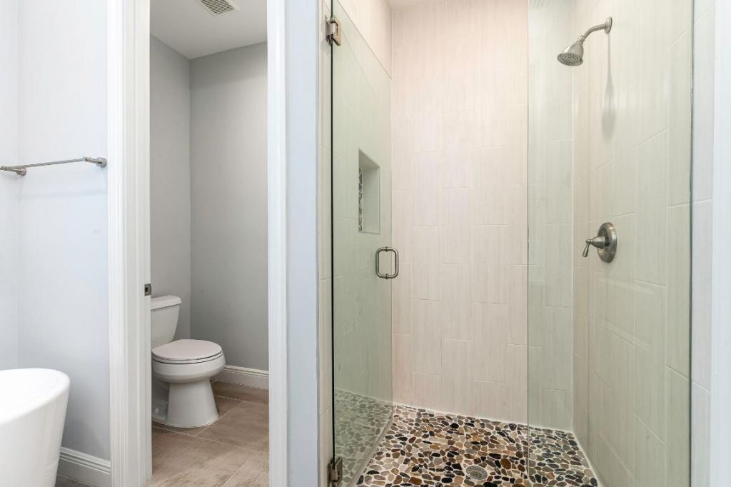 1031 NE 13th Avenue, Fort Lauderdale, FL 33304 Photo