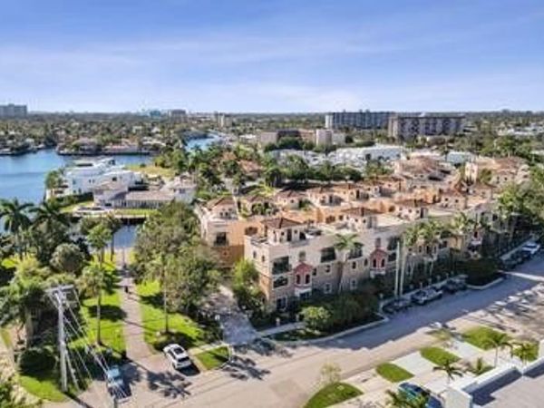 2260 SE 7 Street, Pompano Beach, FL 33062