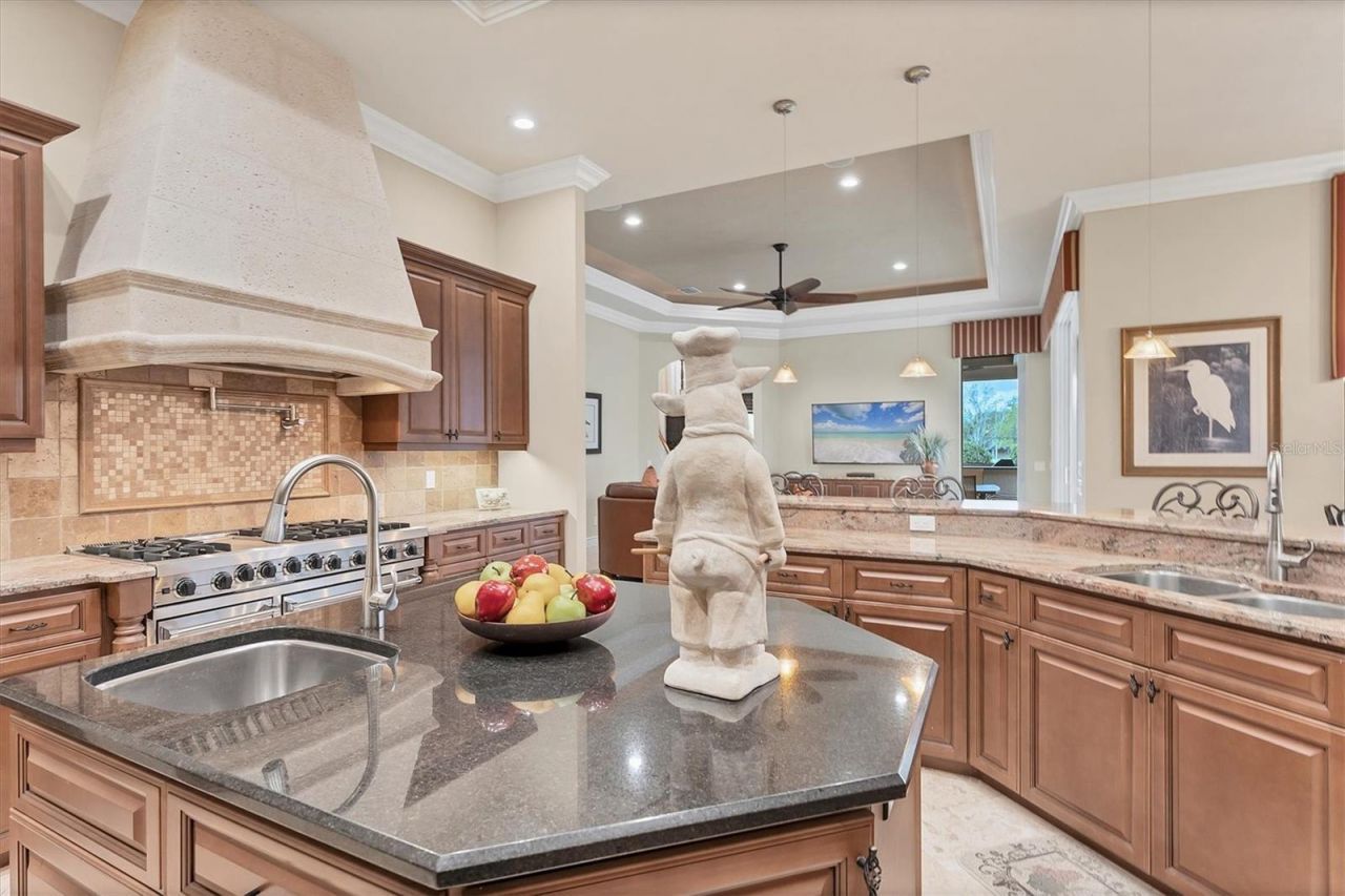 7007 Portmarnock Place, Lakewood Ranch, FL 34202 Photo