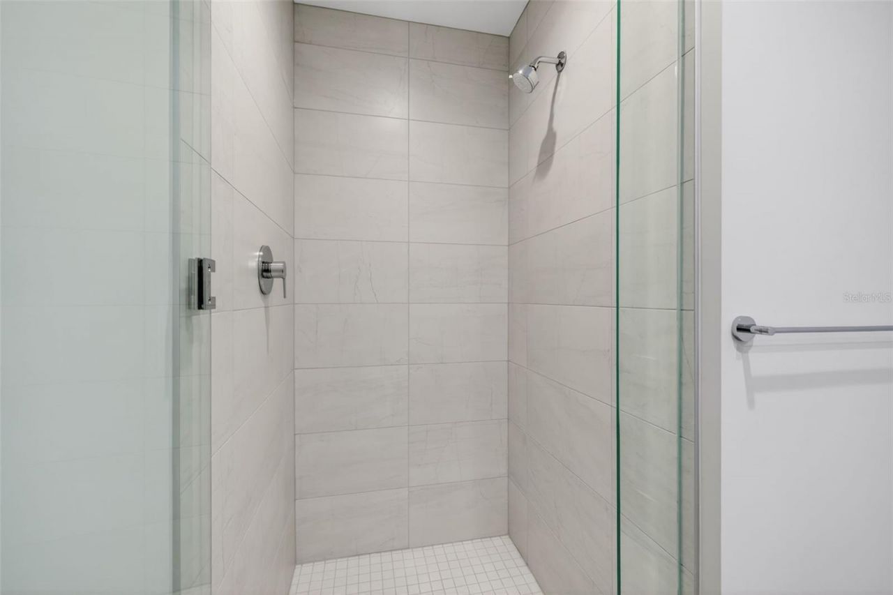 275 1st Ave S, Unit 1708, Saint Petersburg, FL 33701 Photo