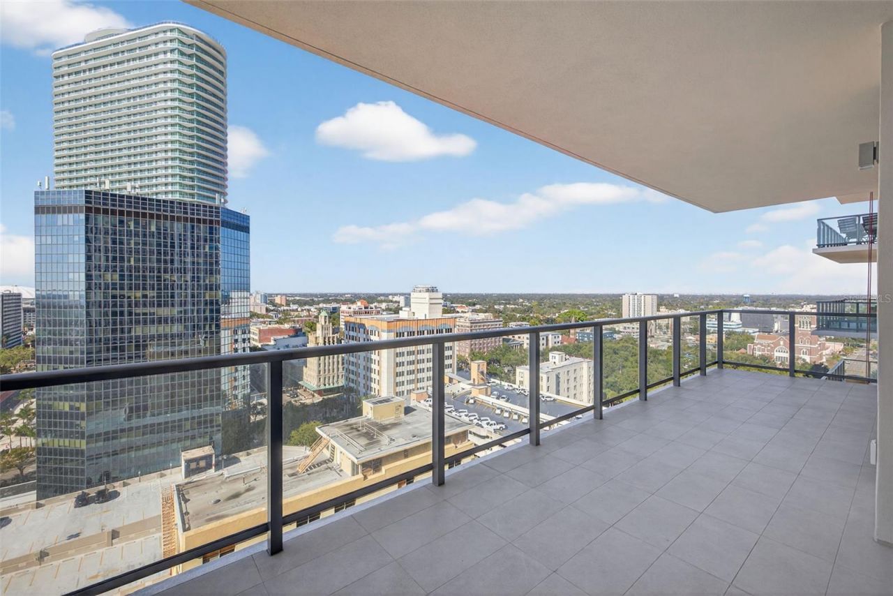 275 1st Ave S, Unit 1708, Saint Petersburg, FL 33701 Photo