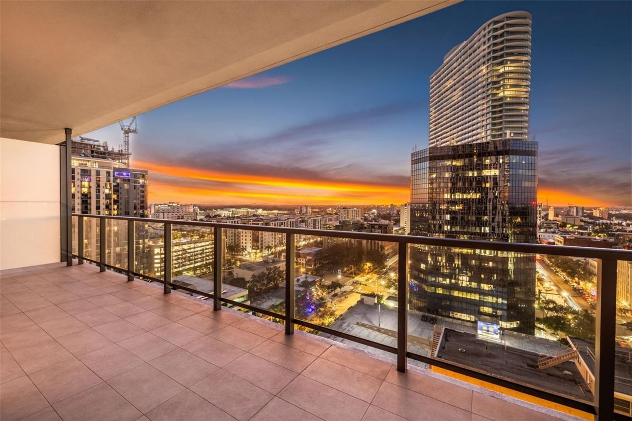 275 1st Ave S, Unit 1708, Saint Petersburg, FL 33701 Photo