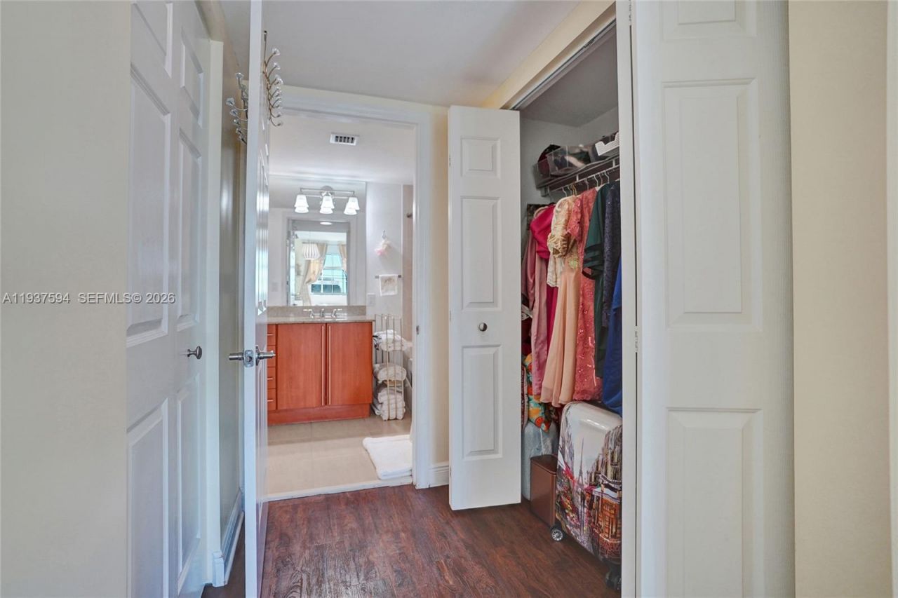 610 Clematis St, Unit 630, West Palm Beach, FL 33401 Photo