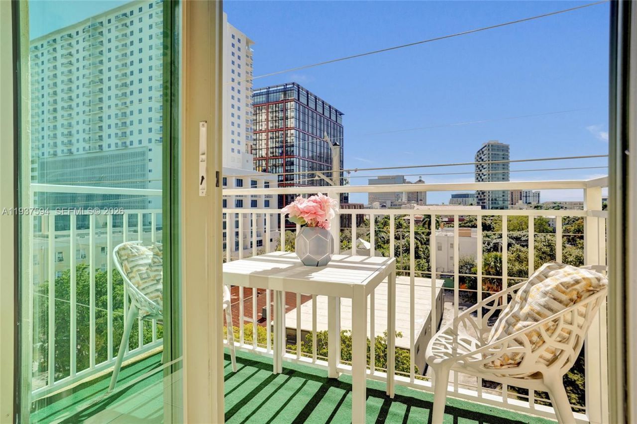 610 Clematis St, Unit 630, West Palm Beach, FL 33401 Photo