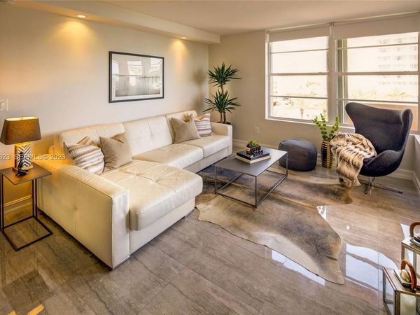 2899 Collins Ave, Unit 617, Miami Beach, FL 33140