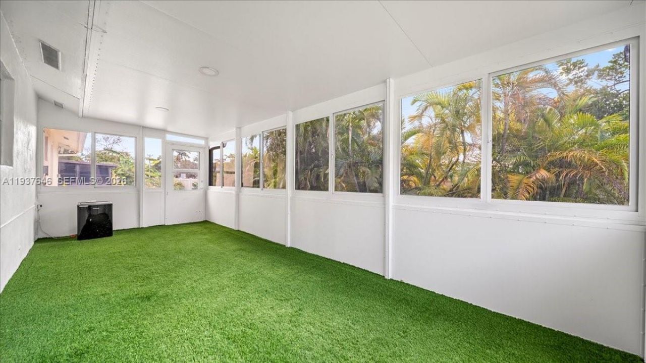 2279 Nova Village Dr, Davie, FL 33317 Photo