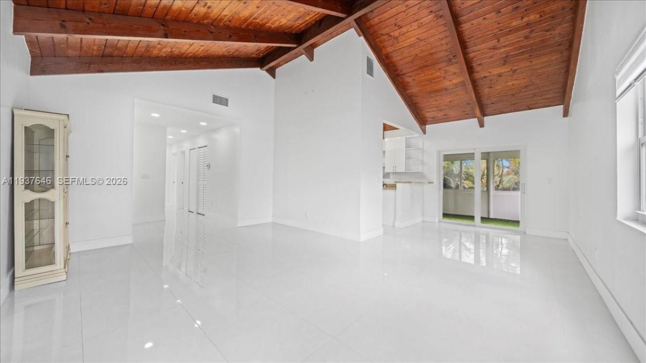 2279 Nova Village Dr, Davie, FL 33317 Photo