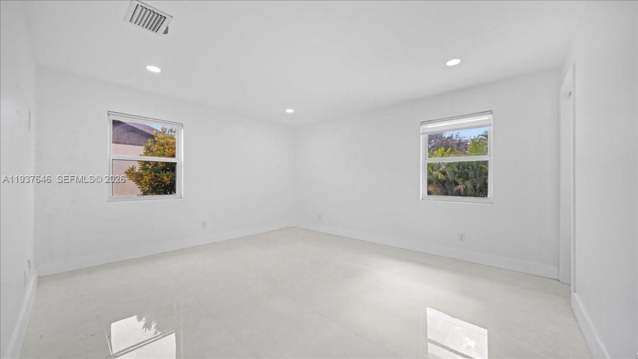 2279 Nova Village Dr, Davie, FL 33317 Photo