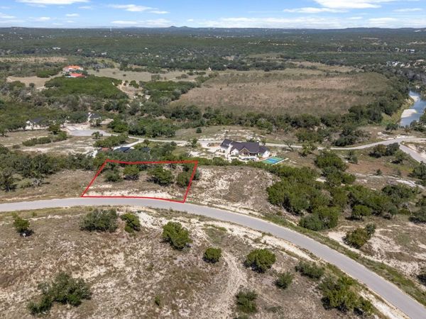 927 Enchanted Vw, Canyon Lake, TX 78133