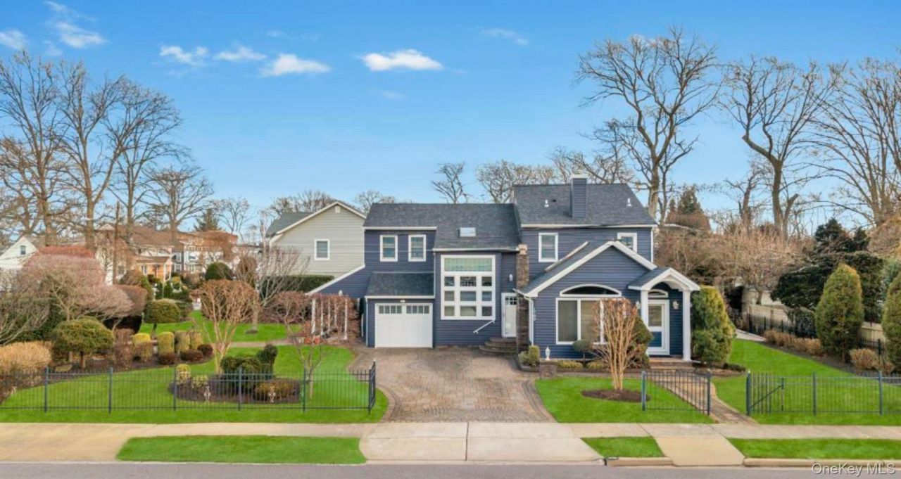 1769 Jane Street, Wantagh, NY 11793 Main Photo