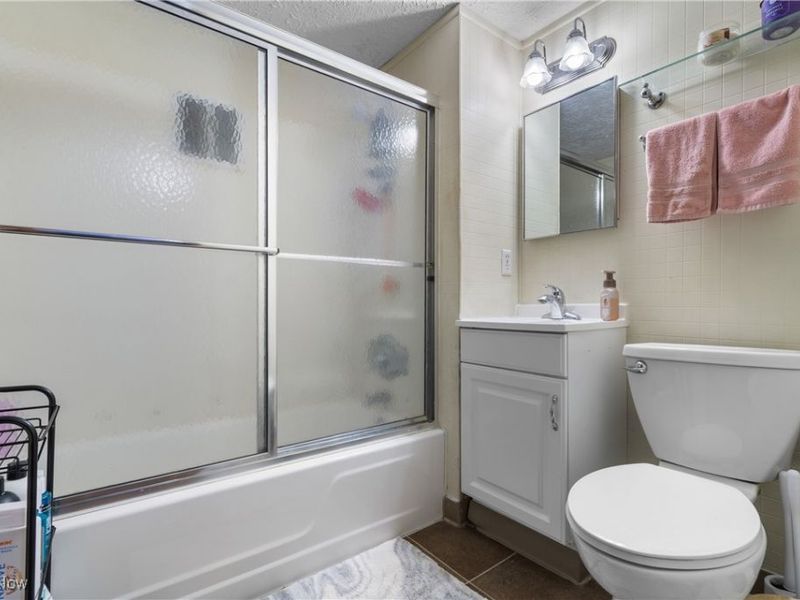 2406 S Union Avenue, Alliance, OH 44601 Photo 24