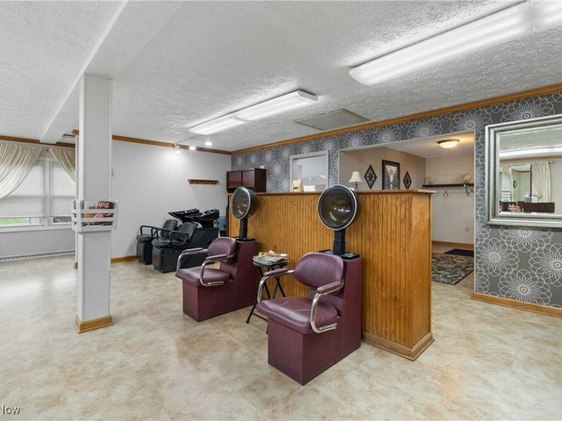 2406 S Union Avenue, Alliance, OH 44601 Photo 3