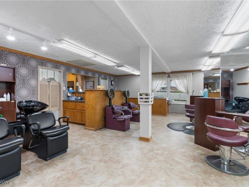 2406 S Union Avenue, Alliance, OH 44601 Photo 7