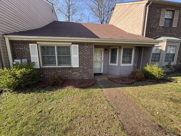 6480 Brookmead Circle, Hixson, TN 37343