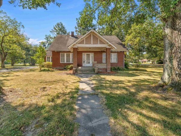 615 W Front Street, Lonoke, AR 72086