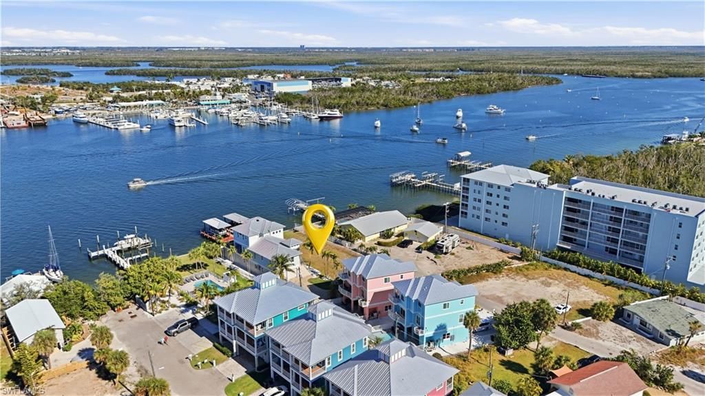 327 Fairweather Ln, Fort Myers Beach, FL 33931 Photo