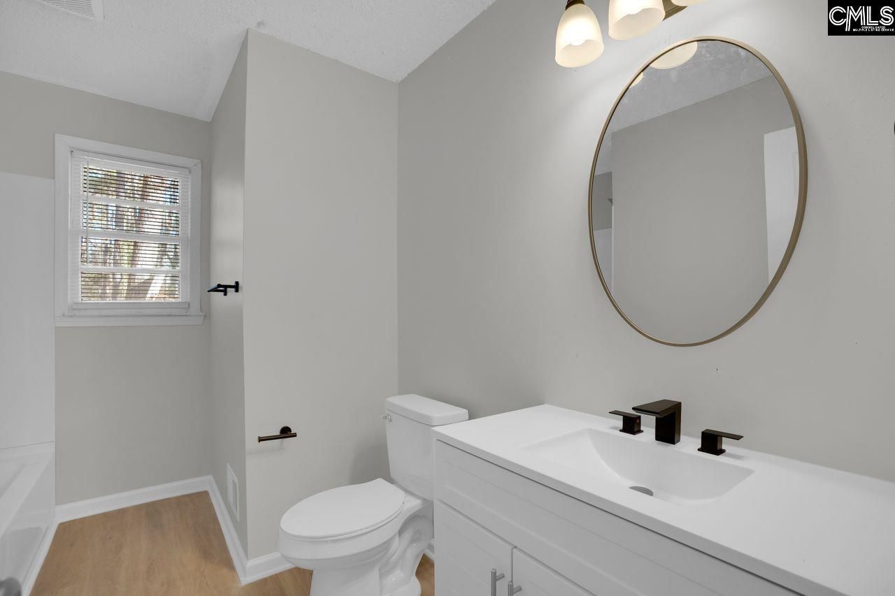 413 Beaverbrook Drive Photo 23