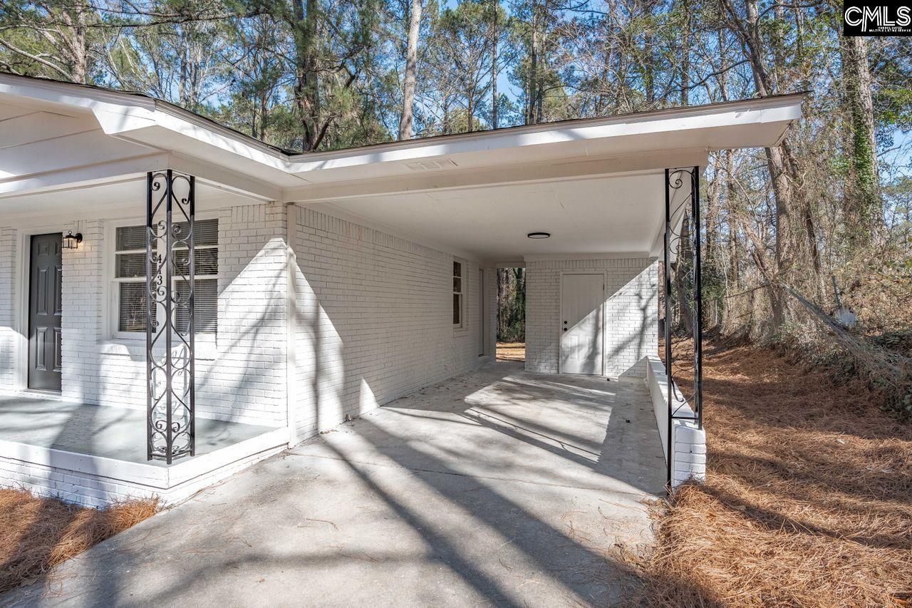 413 Beaverbrook Drive Photo 5