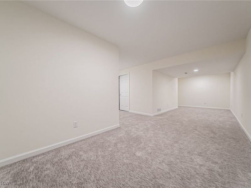 3705 Central Avenue, Cleveland, OH 44115 Photo 32