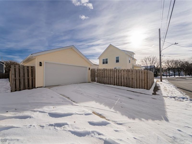 3705 Central Avenue, Cleveland, OH 44115 Photo 38