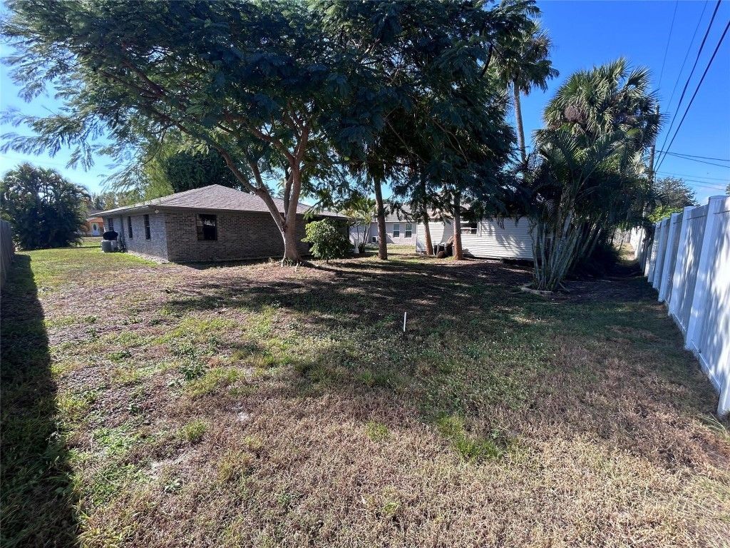 1313 SW Bellevue Ave, Port Saint Lucie, FL 34953 Photo