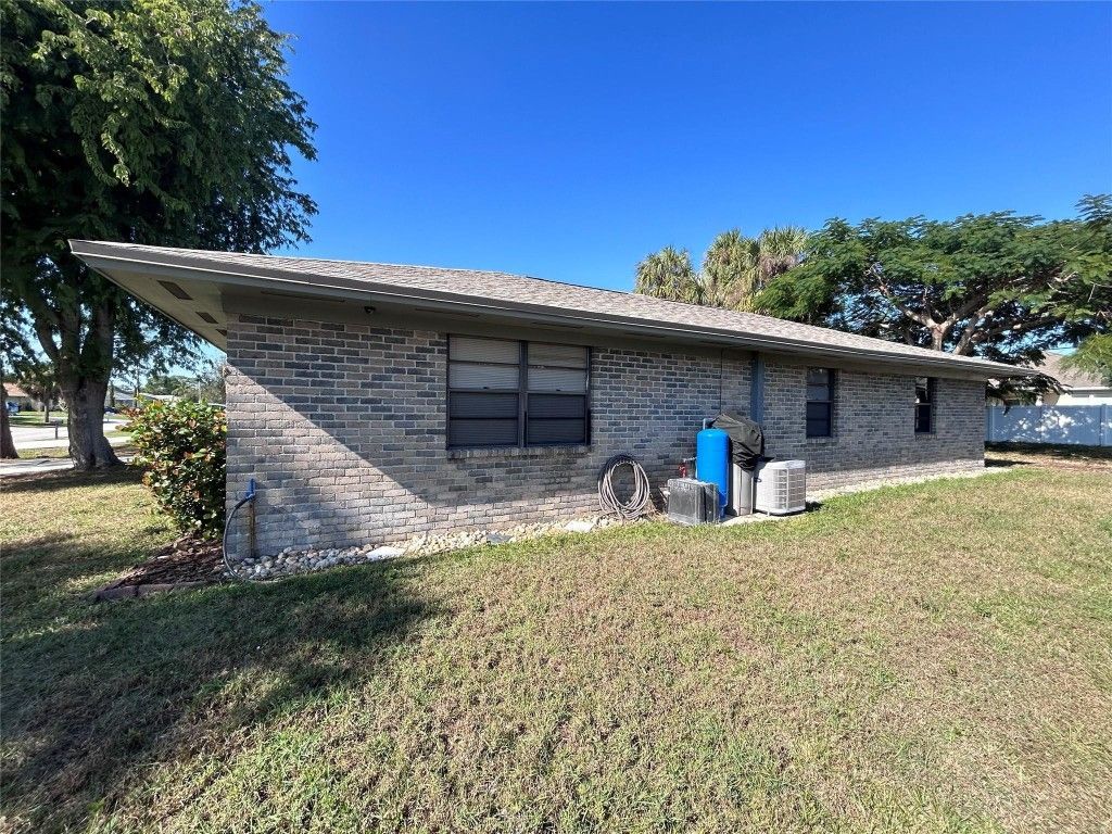 1313 SW Bellevue Ave, Port Saint Lucie, FL 34953 Photo