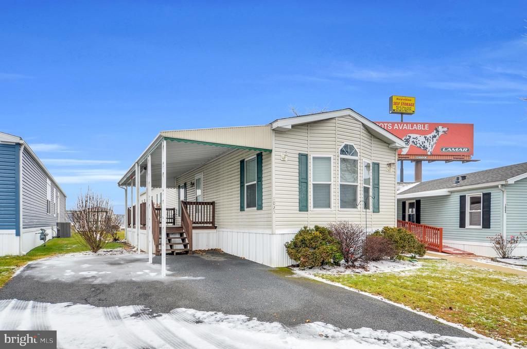 1025 Yarrow Avenue, Reading, PA 19605 Main Photo