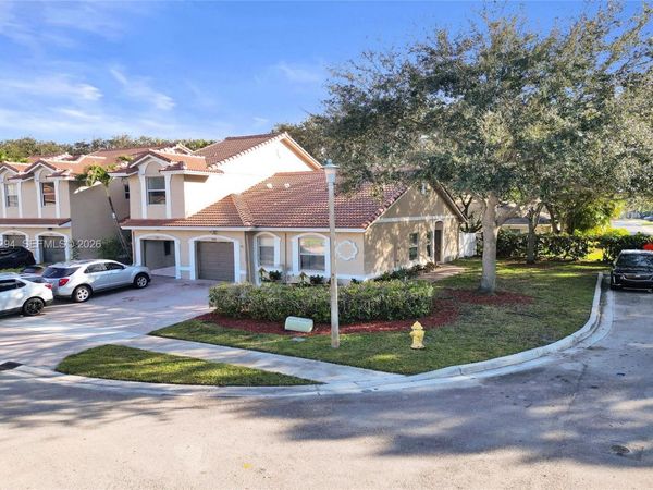 9088 NW 54th St, Unit 9088, Sunrise, FL 33351