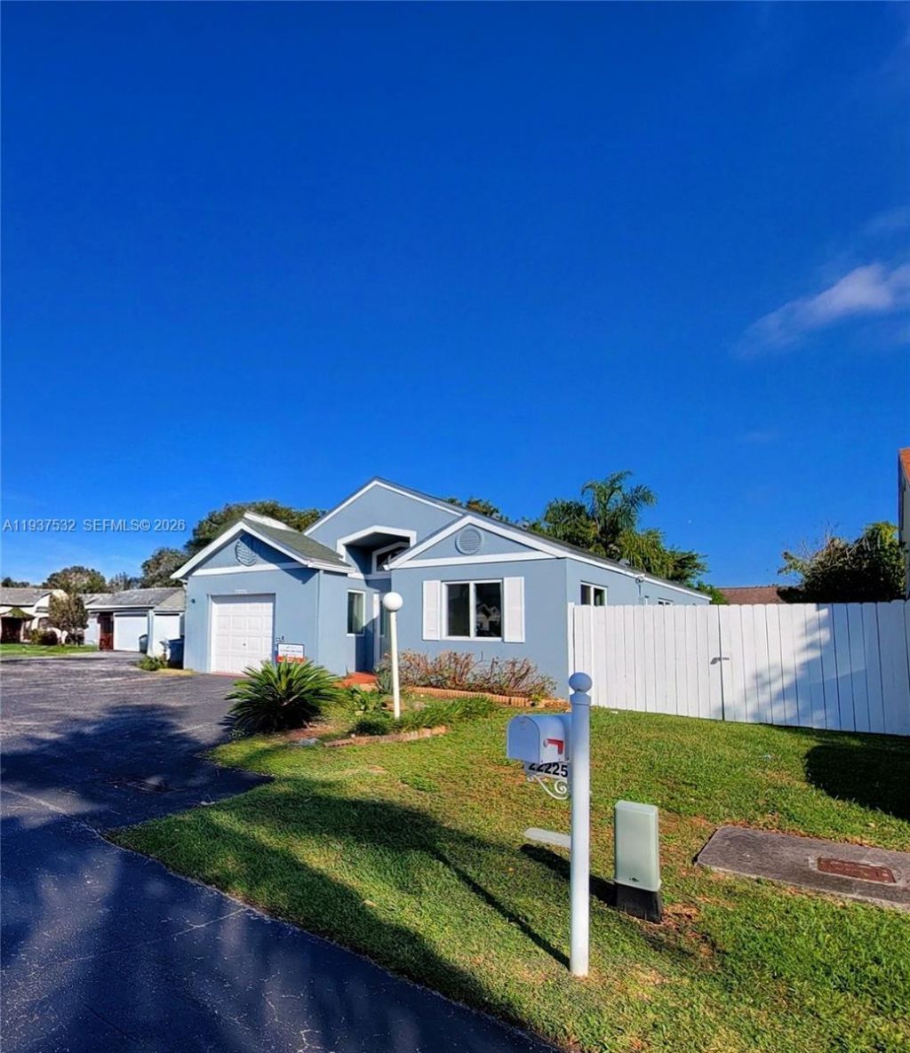 22225 SW 100th Ave, Cutler Bay, FL 33190 Photo