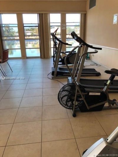 851 Three Islands Blvd, Unit 406, Hallandale Beach, FL 33009 Photo