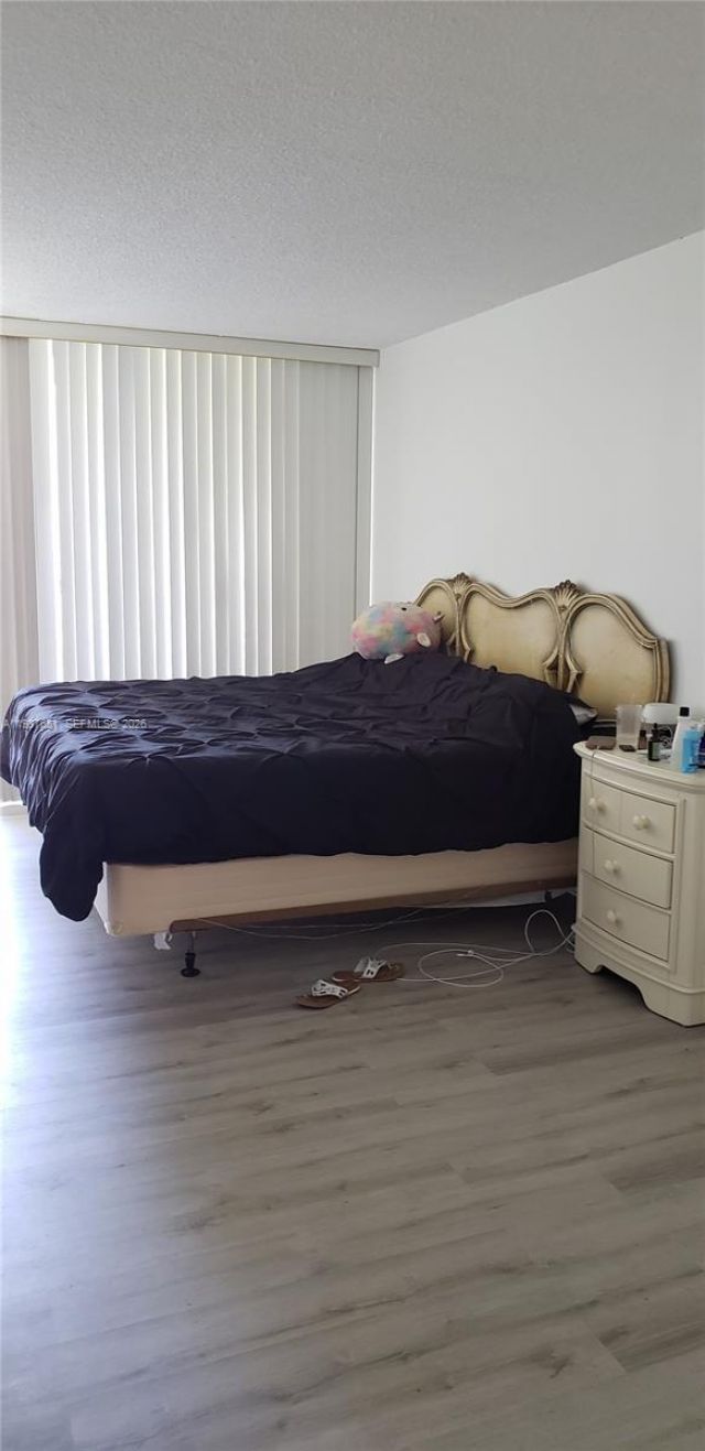 851 Three Islands Blvd, Unit 406, Hallandale Beach, FL 33009 Photo