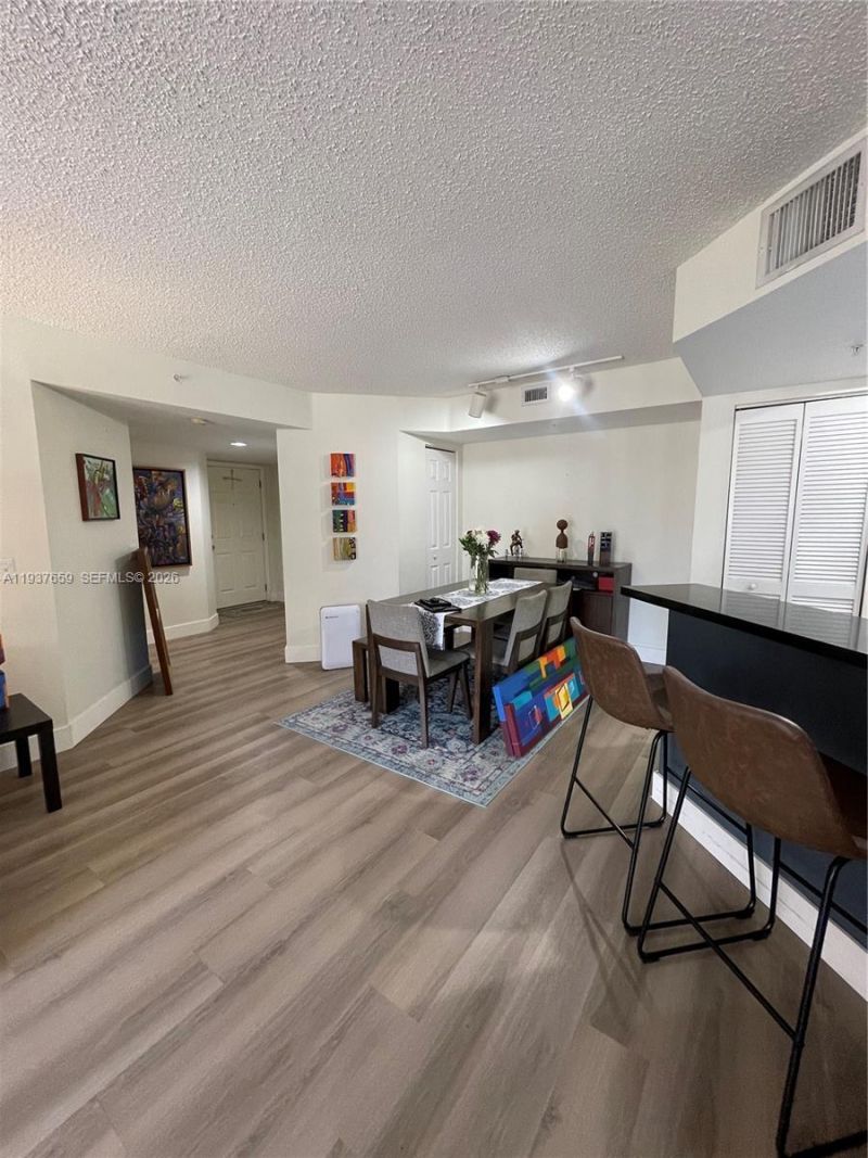 2009 SE 10th Ave , Unit 303, Fort Lauderdale, FL 33316 Photo