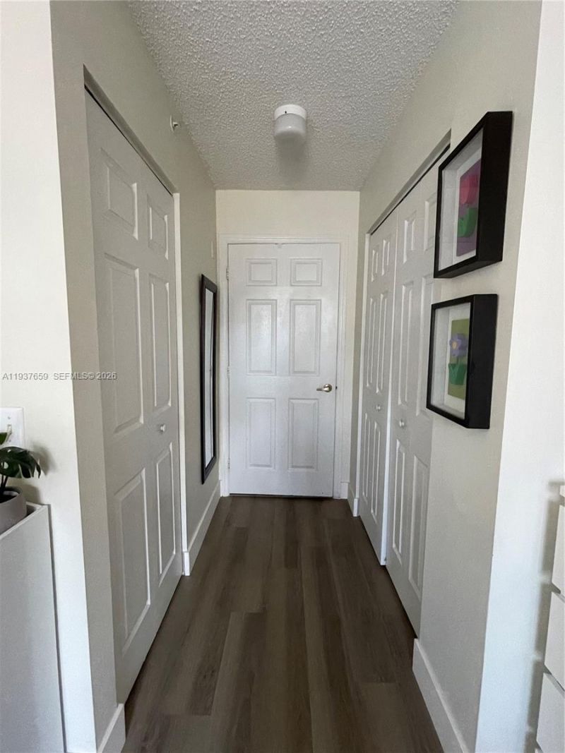 2009 SE 10th Ave , Unit 303, Fort Lauderdale, FL 33316 Photo