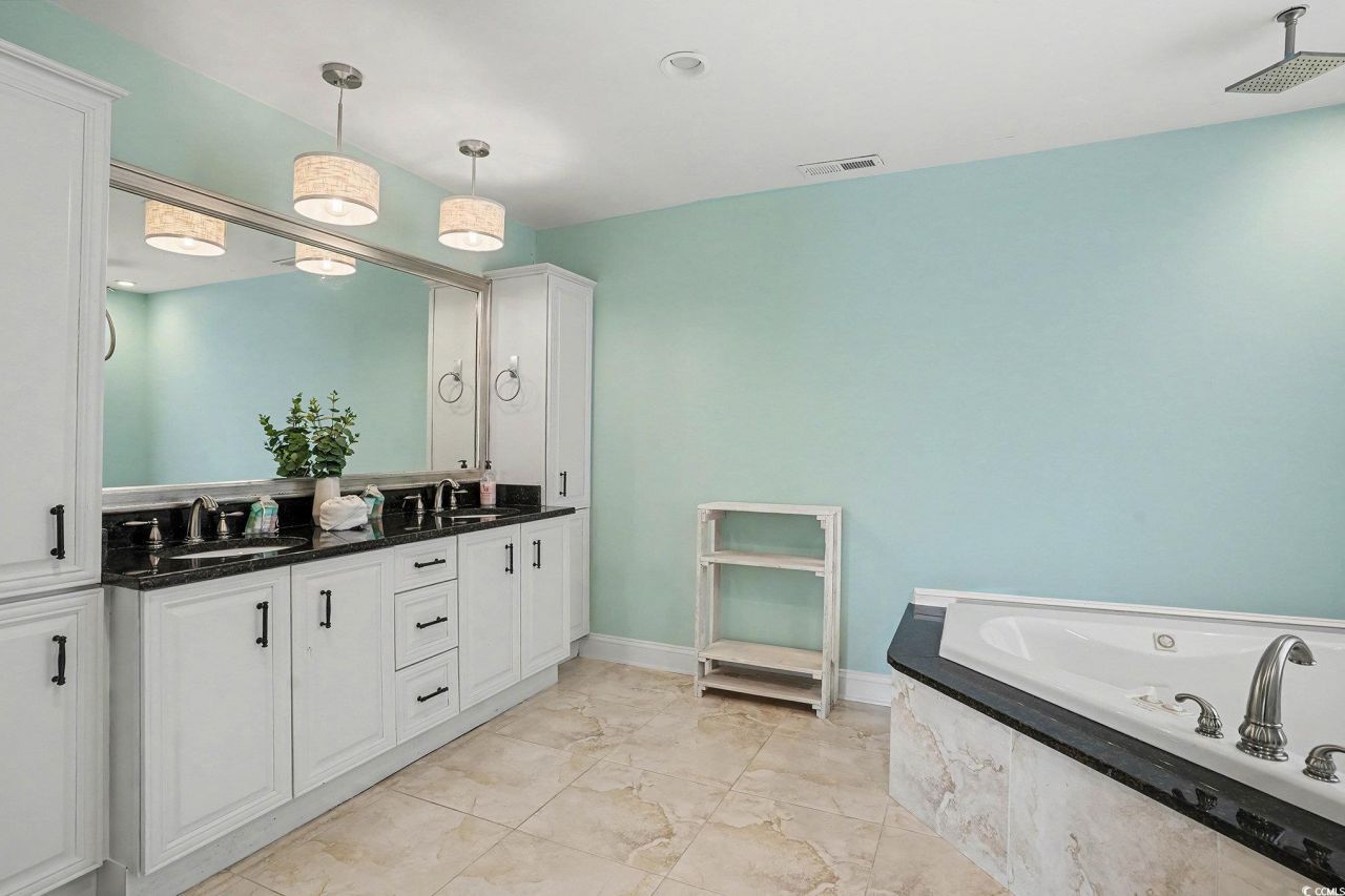 272 Park St. Photo 16