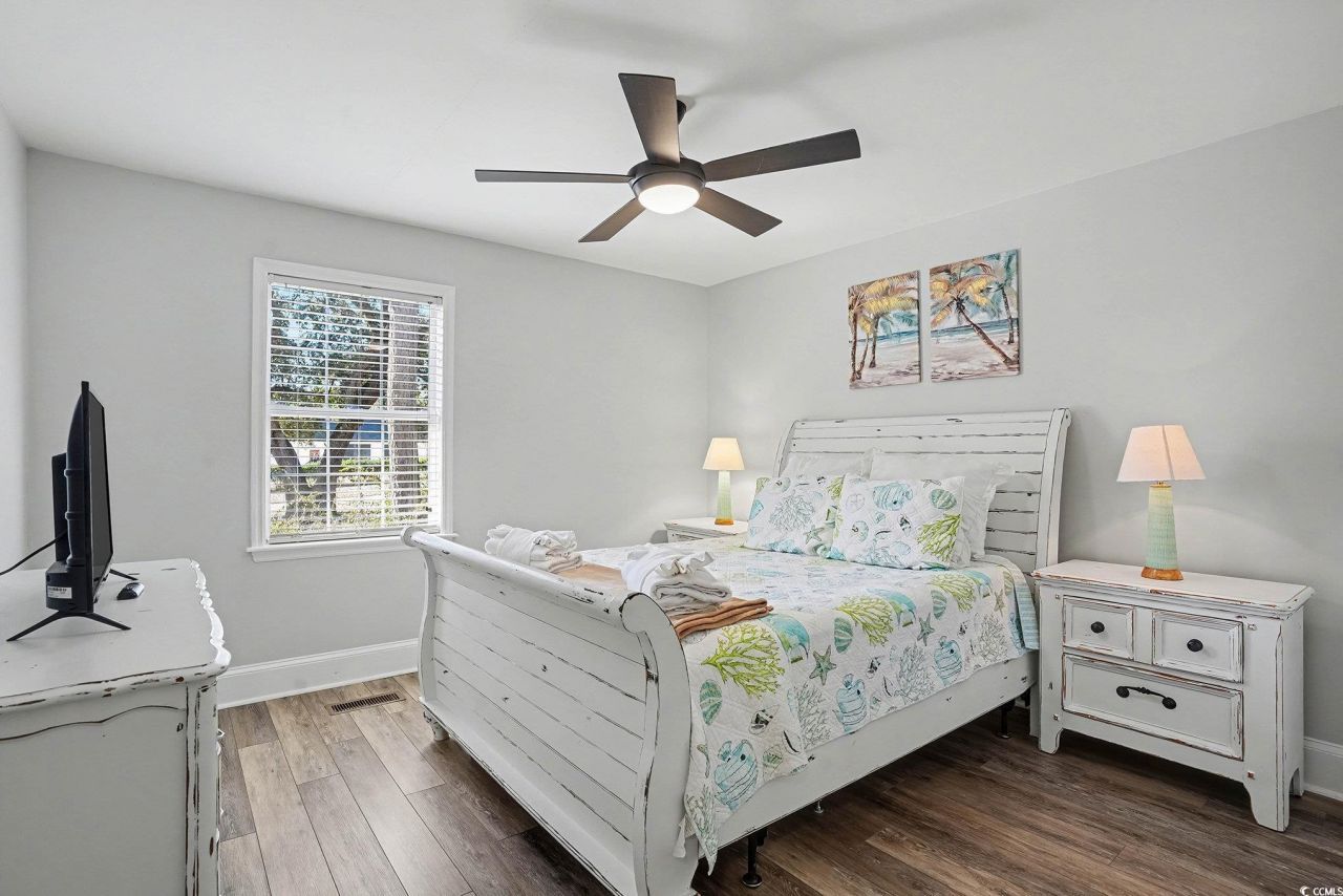 272 Park St. Photo 20