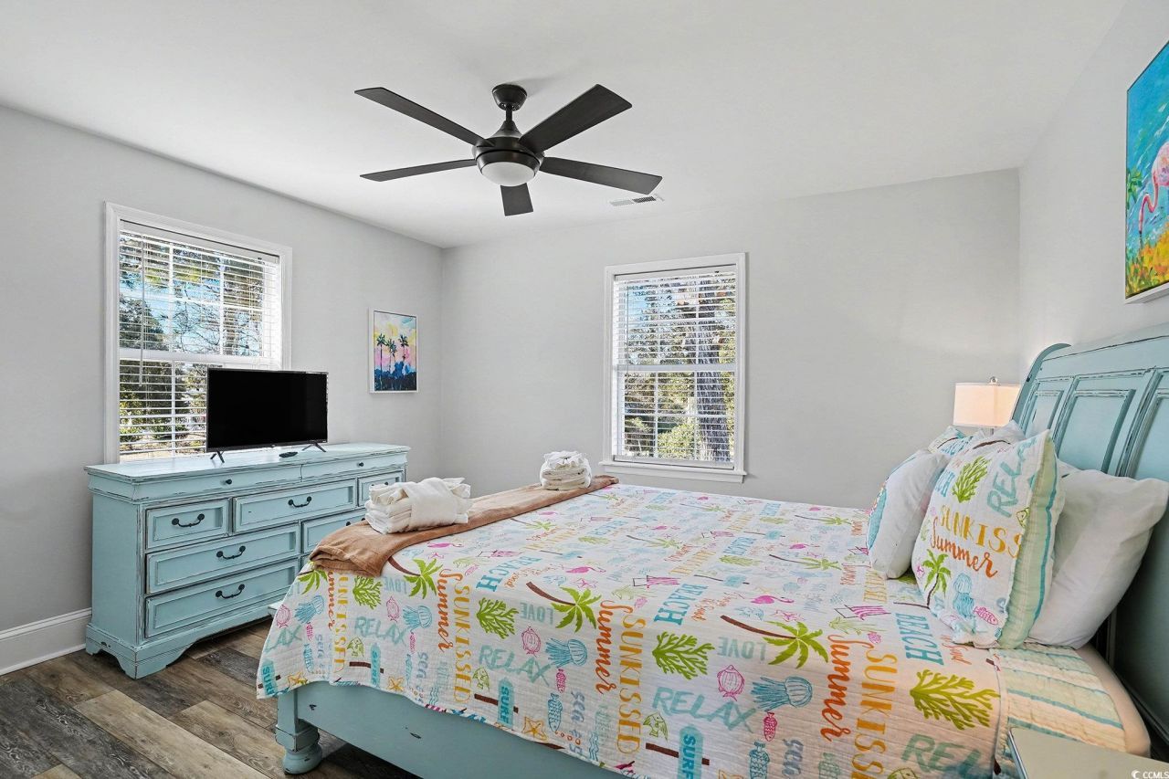 272 Park St. Photo 24