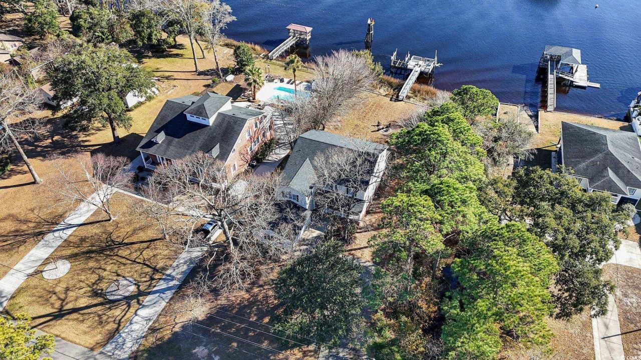 272 Park St. Photo 34