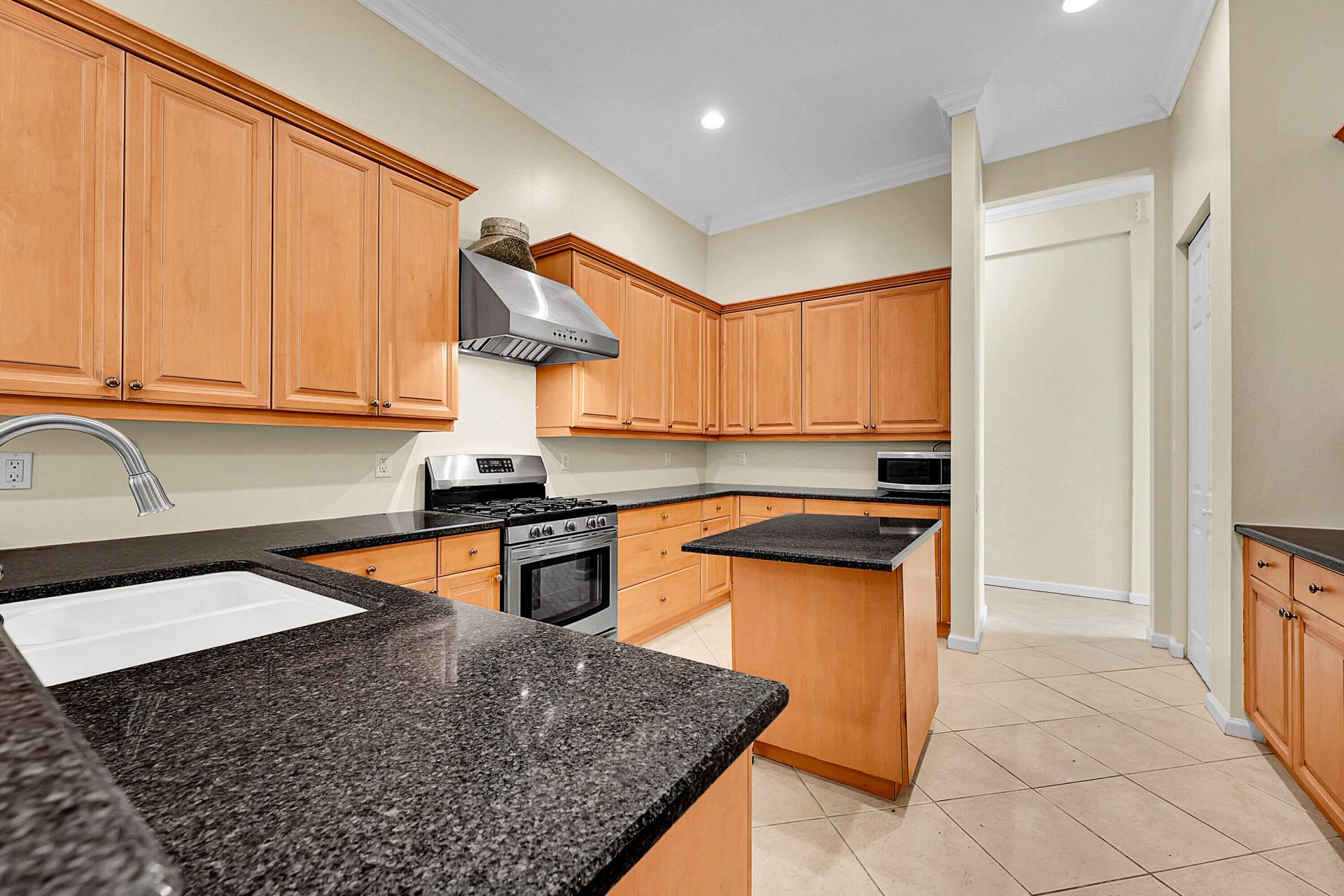 211 NW Pleasant Grove Way, Port Saint Lucie, FL 34986 Photo