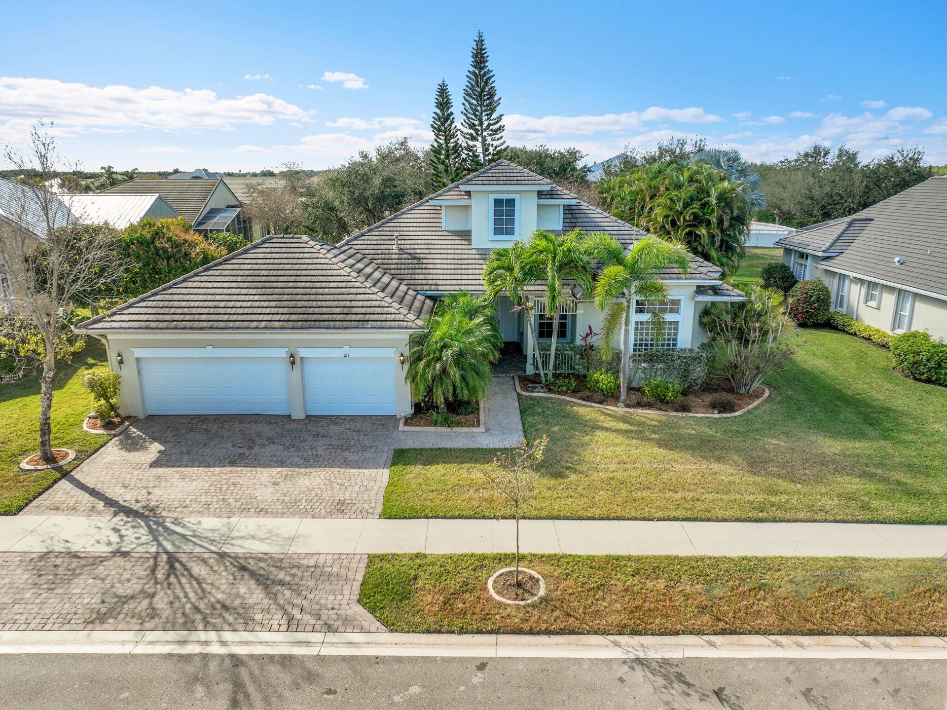 211 NW Pleasant Grove Way, Port Saint Lucie, FL 34986 Photo