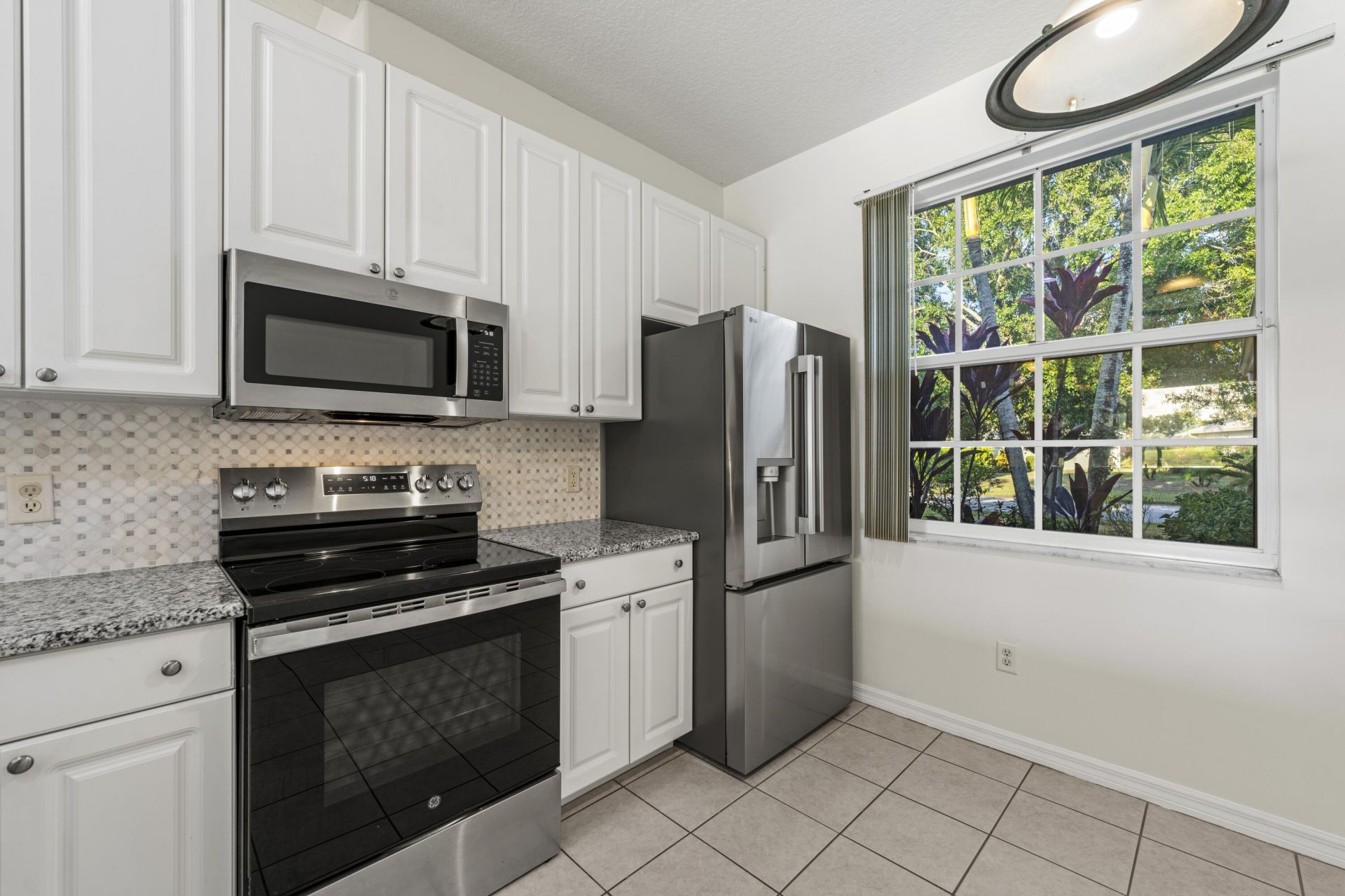 558 Waverly Circle, Port Saint Lucie, FL 34983 Photo