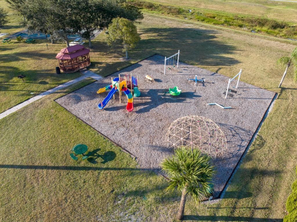 558 Waverly Circle, Port Saint Lucie, FL 34983 Photo