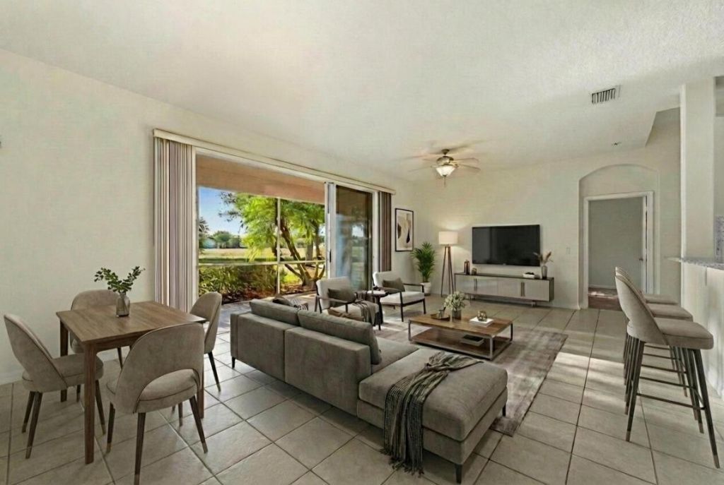 558 Waverly Circle, Port Saint Lucie, FL 34983 Photo