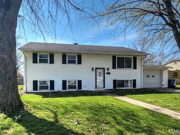 1213 MAPLEWOOD Drive, Kokomo, IN 46902