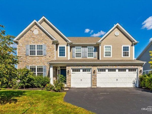 871 Heatherfield Circle, Naperville, IL 60565