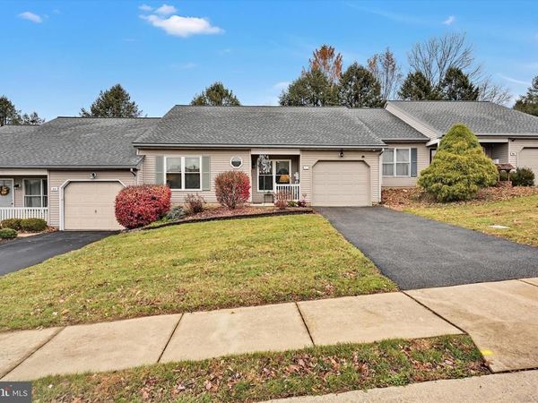 32 KNOLLWOOD ROAD, MILLERSVILLE, PA 17551