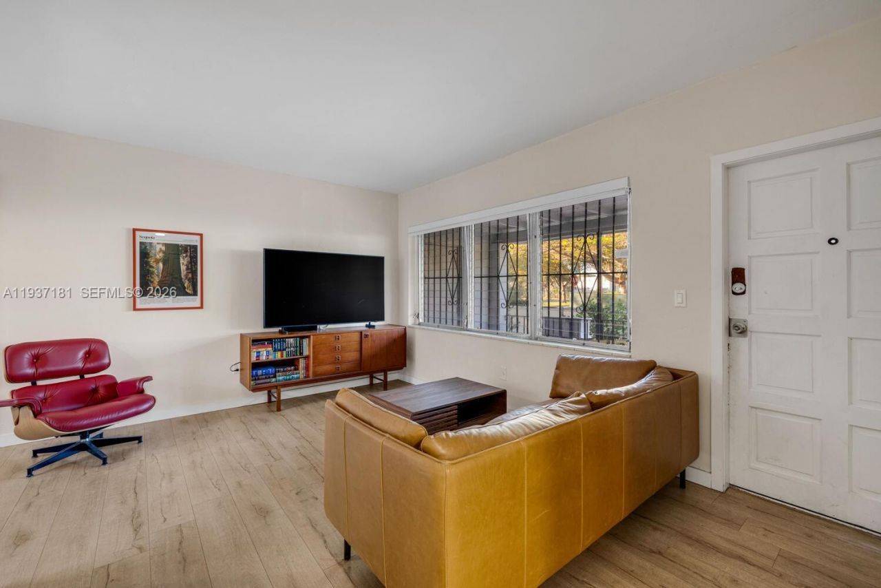 424 NW 53rd St, Miami, FL 33127 Photo