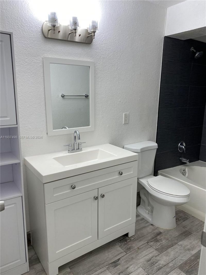 15560 SW 104th Ter, Unit 619, Miami, FL 33196 Photo